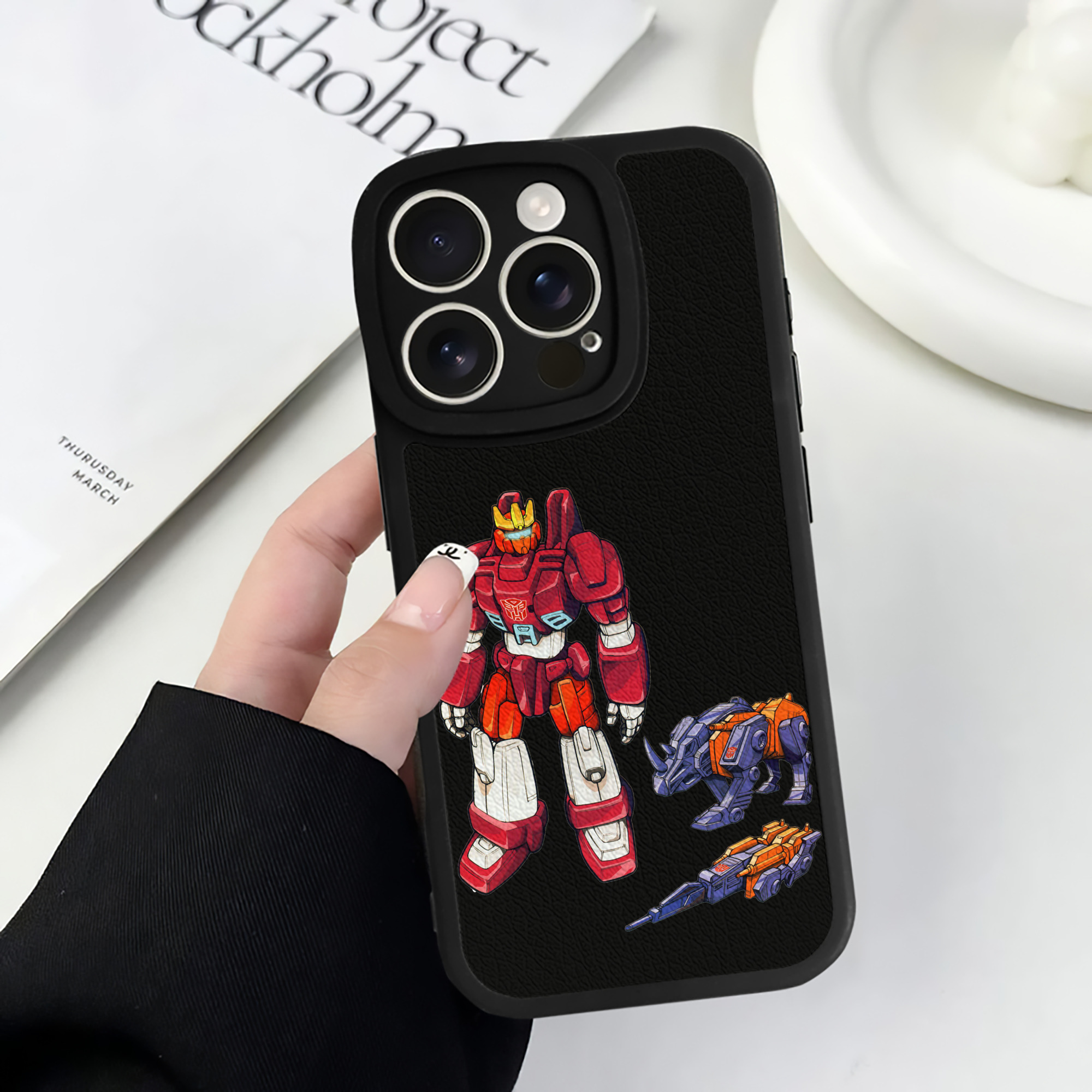 （画像用）  【iPhone 16シリーズ対応】シリコンスマホケース（レザー調） 材質：シリコン